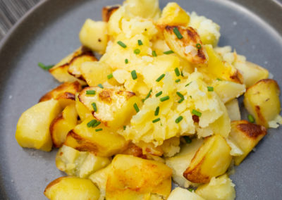 Potato and olive oil smash